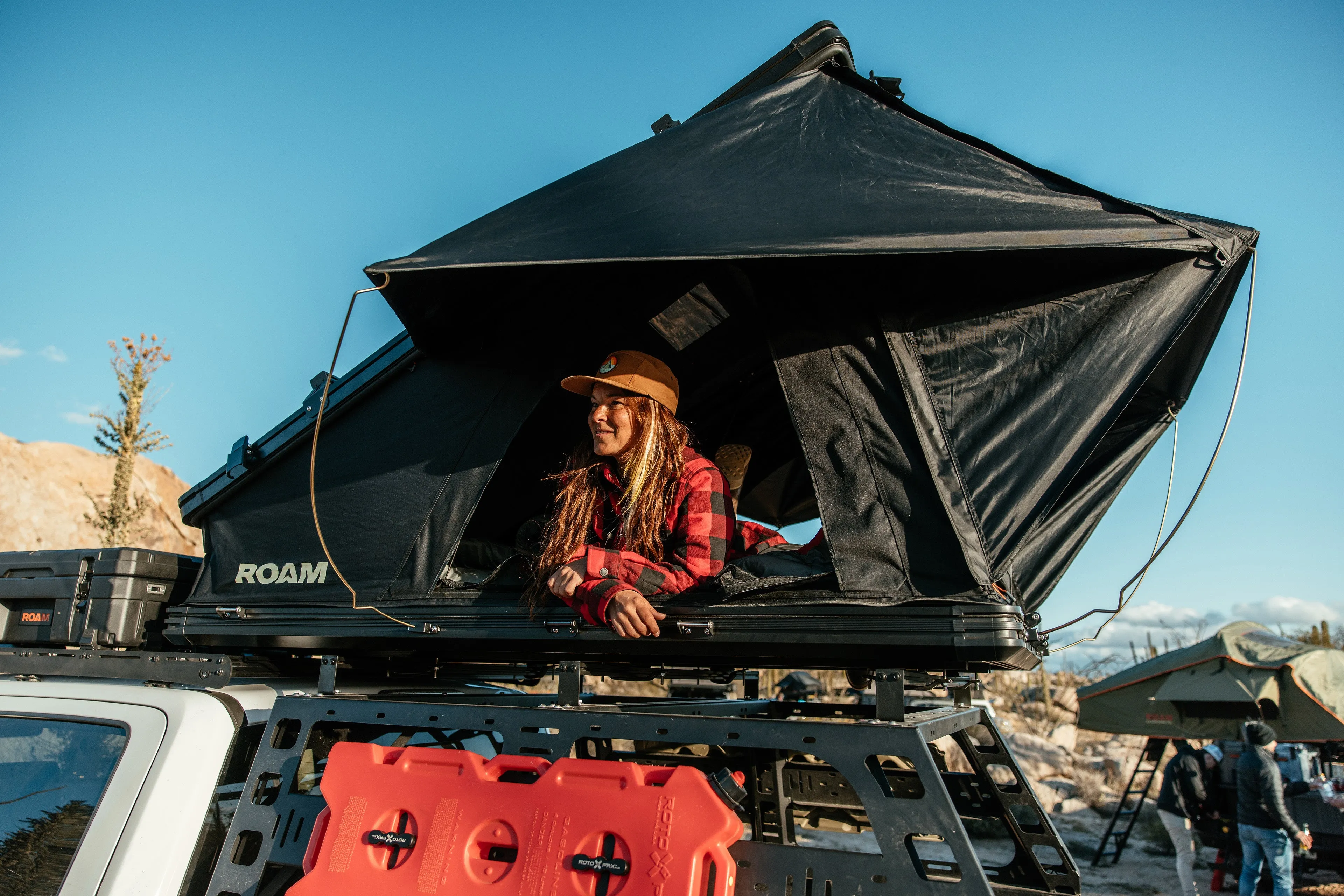 Roam Adventure Co Desperado Hardshell Rooftop Tent